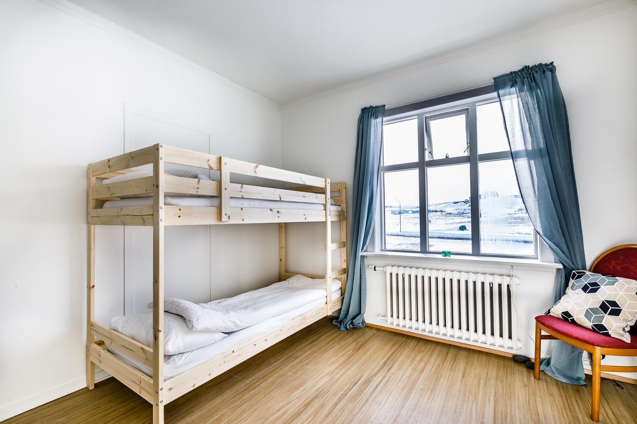 Riverside Hostel Блондуос Екстериор снимка