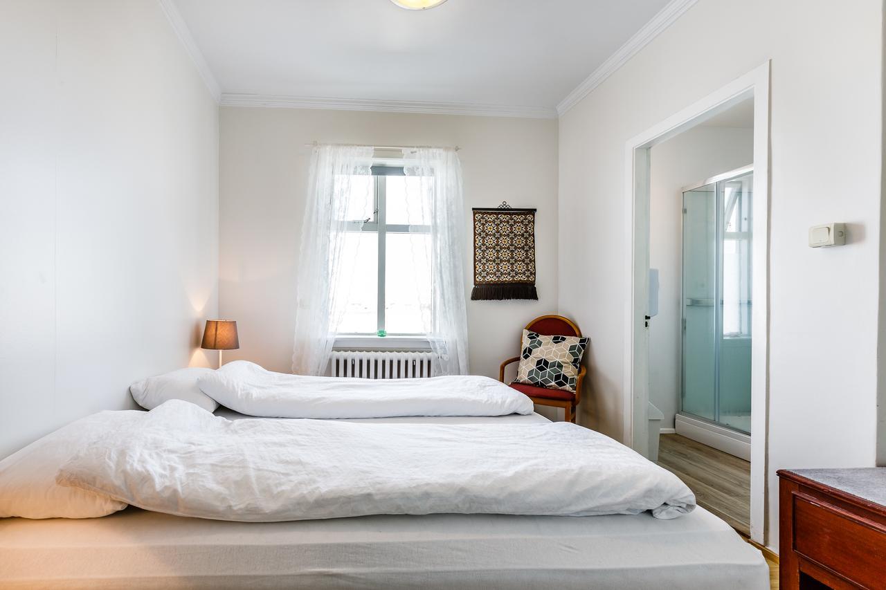 Riverside Hostel Блондуос Екстериор снимка
