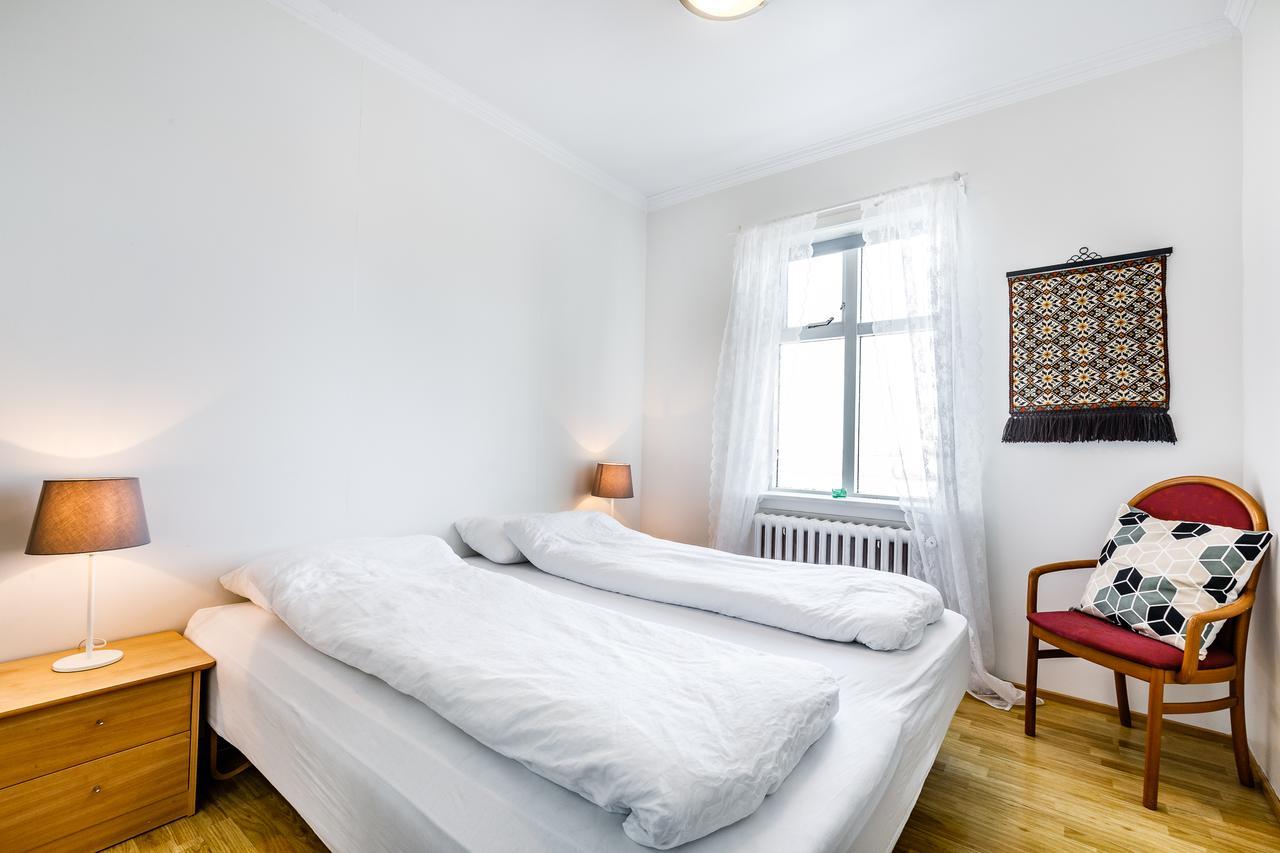 Riverside Hostel Блондуос Екстериор снимка