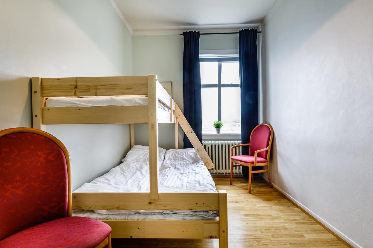 Riverside Hostel Блондуос Екстериор снимка
