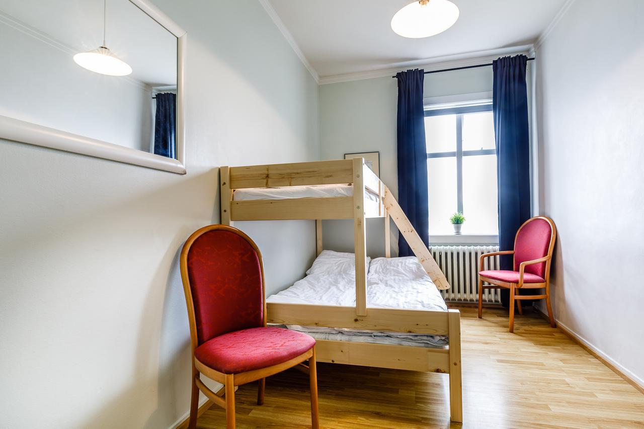Riverside Hostel Блондуос Екстериор снимка